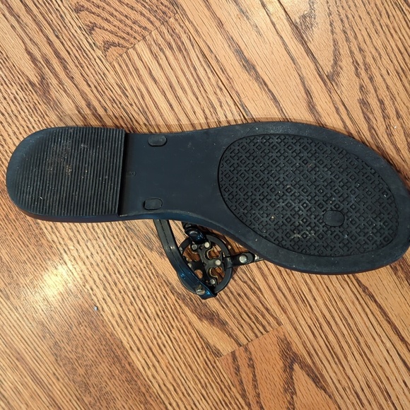 Right Tory Burch jelly sandal - Picture 3 of 3